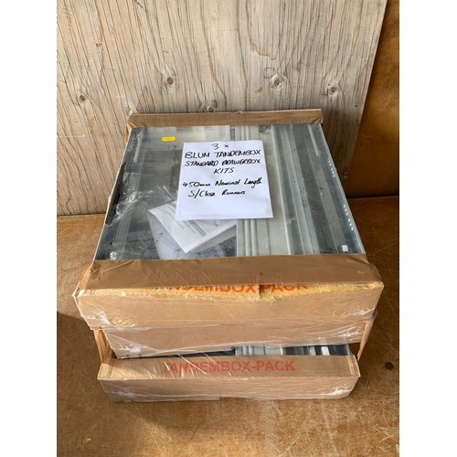 560 - 3x Blum Tandembox Standard Drawerbox Kits