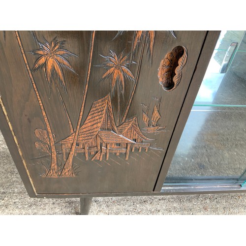 607 - Cabinet with Japanese Decoration