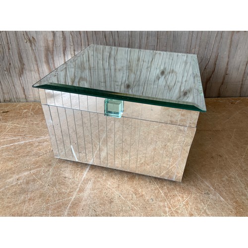 297A - Mirrored Jewellery Box