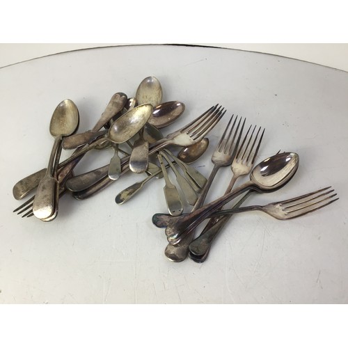 758 - Vintage Cutlery