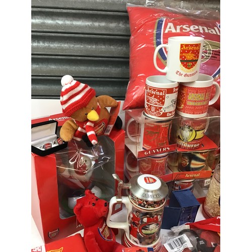 479 - Large Quantity of Arsenal FC Collectables