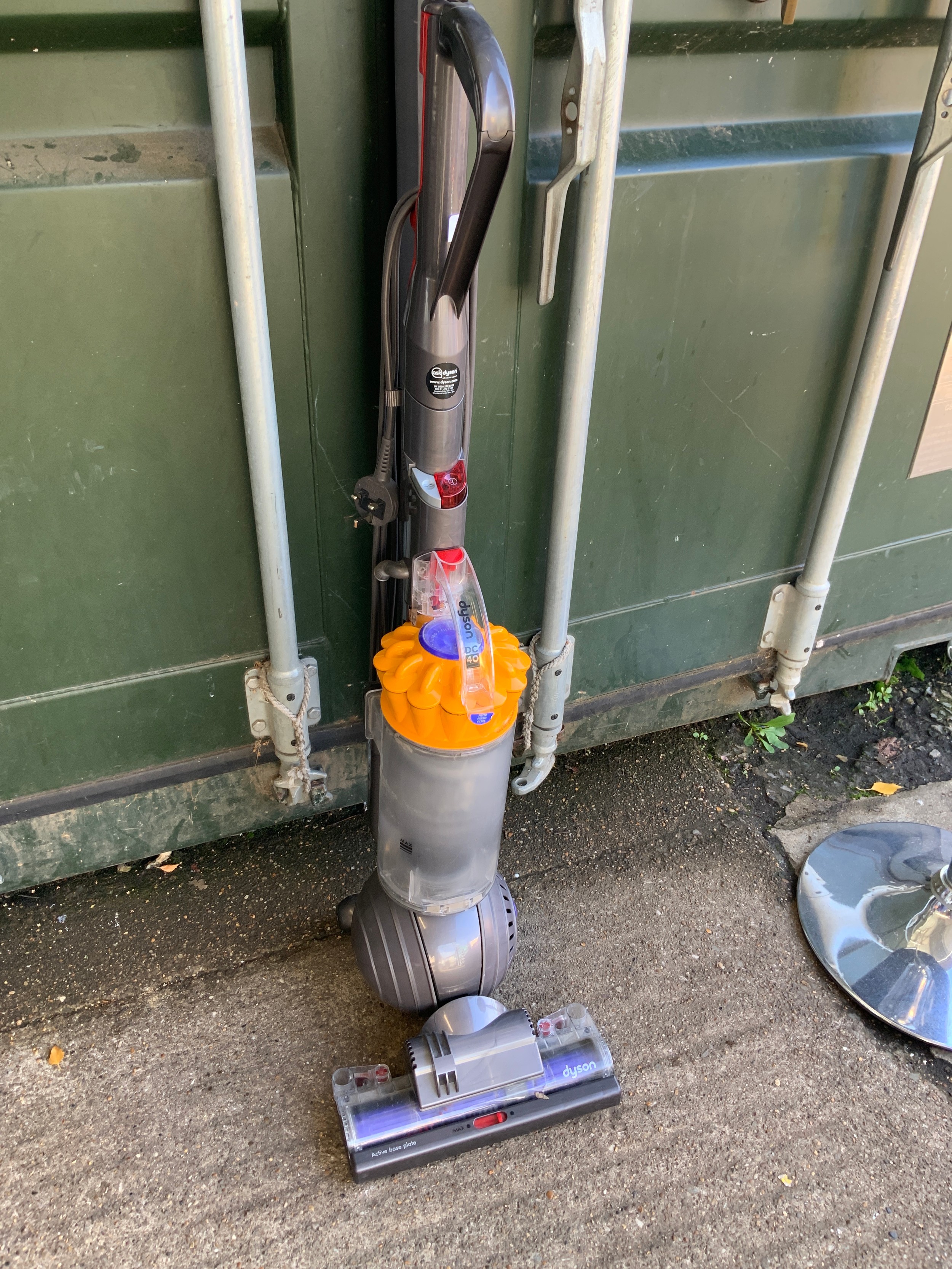 Dyson DC 40 Roller Ball Vacuum