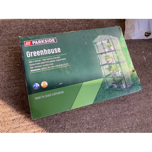 814 - Greenhouse