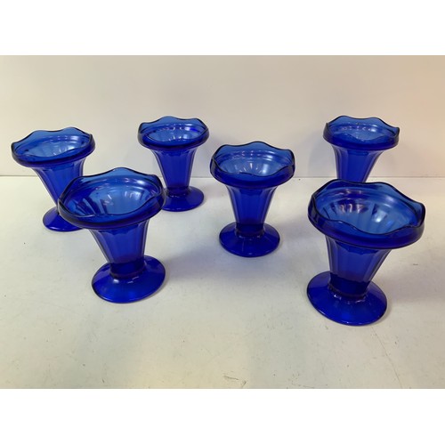 475 - 6x Bristol Blue Glass Sundae Dishes