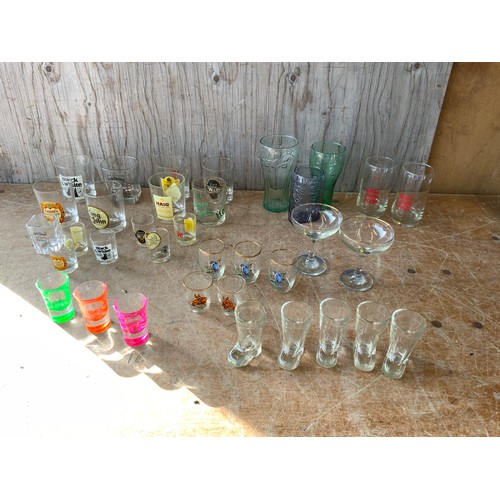 558 - Quantity of Small Whisky Glasses, Coca Cola Glasses and 2x Babycham Glasses etc