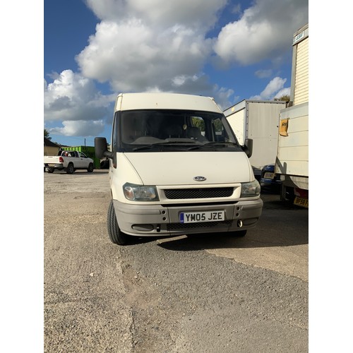 20B - Ford Transit Van - YM05 JZE  - MOT 04/11/2022 - Mileage 150,672 - New Clutch and Starter about 2,000... 