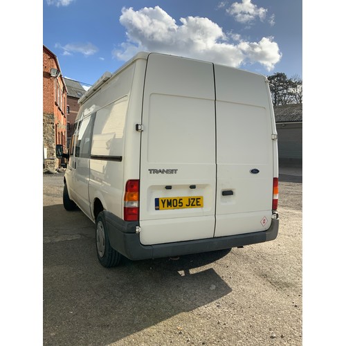 20B - Ford Transit Van - YM05 JZE  - MOT 04/11/2022 - Mileage 150,672 - New Clutch and Starter about 2,000... 