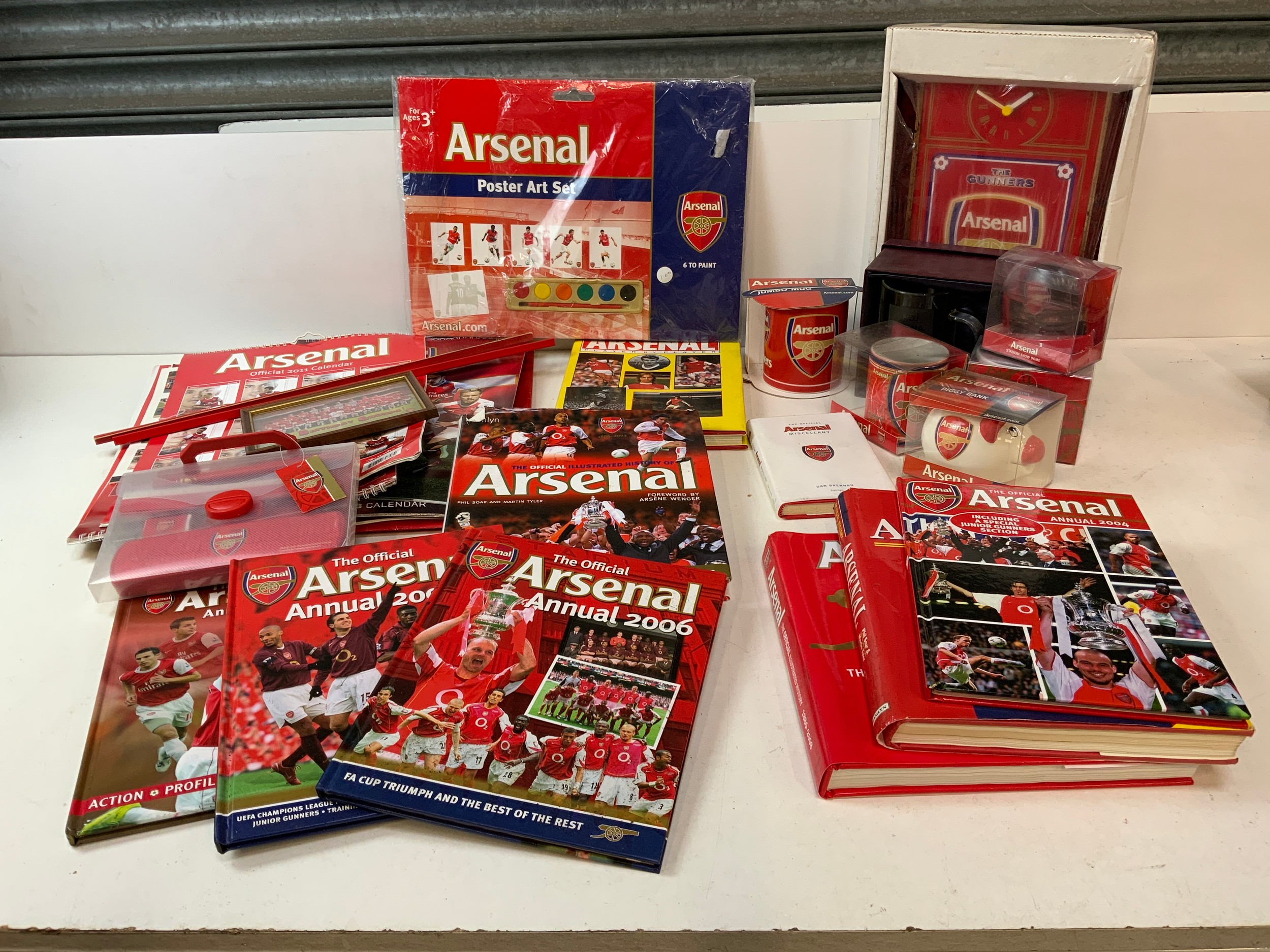 Arsenal Collectables Books, Calendars and Mugs etc