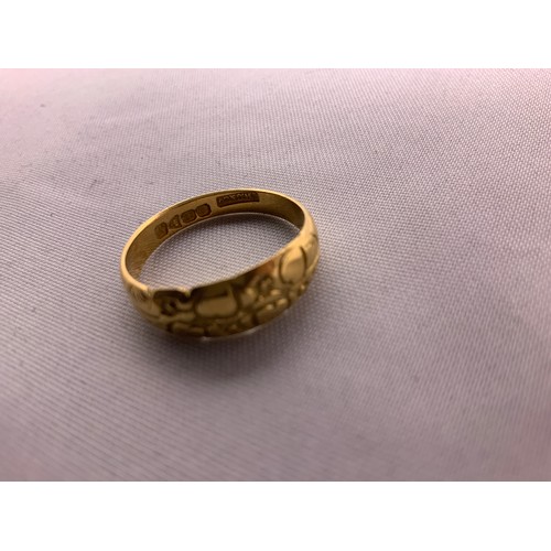 364 - 18ct Gold Ring - Size M - 3.3gms