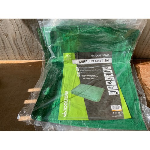 384 - 4x Tarpaulins