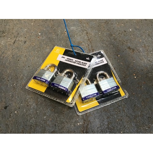 286 - 2x Pairs of Padlocks