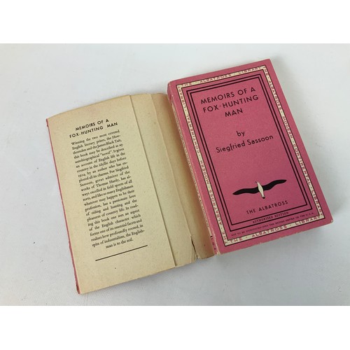 151 - Paperback Book with Dust Cover - Memoirs of a Fox Hunting Man by Siegfried Sassoon - Signed by the A... 