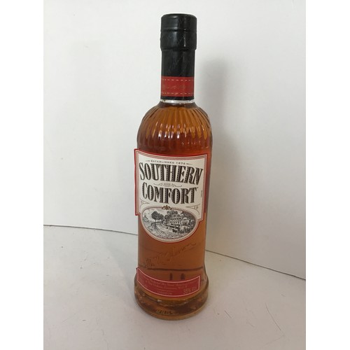 390 - 70cl Bottle of Southern Comfort