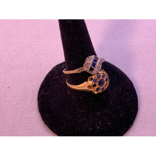 366 - 2x 18ct Gold Rings - Stones Absent - 4.2gms