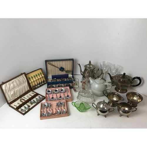 375 - Vintage Cutlery, Metalware and Glassware etc