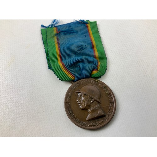 152 - WWI Italian Medal