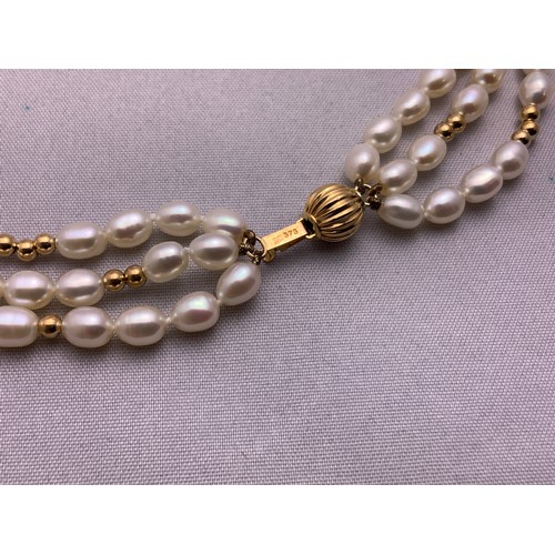 211 - 9ct Gold Pearl Necklace