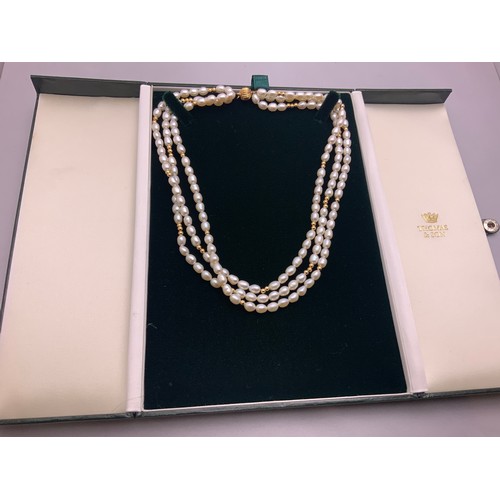 211 - 9ct Gold Pearl Necklace