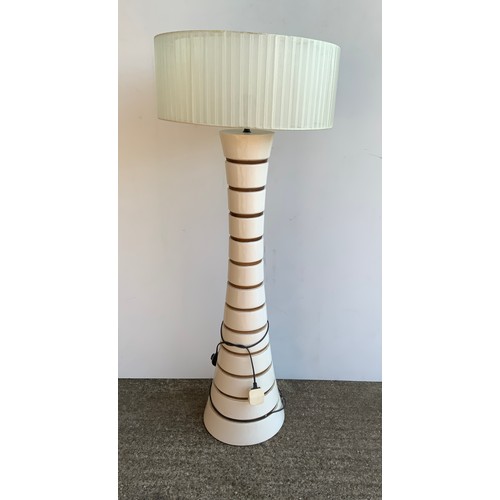 420 - Ceramic Cream Floor Lamp with Shade - Working