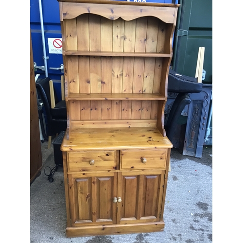 287 - Pine Dresser