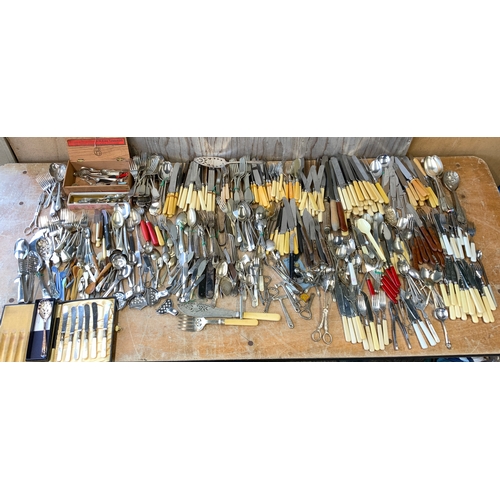 341 - Very Large Quantity of Cutlery - Vintage and Modern