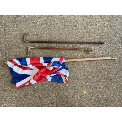 370A - Union Jack Flag on Pole and Walking Sticks