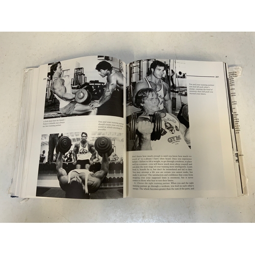 Arnold Schwarzenegger Encyclopaedia of Modern Bodybuilding
