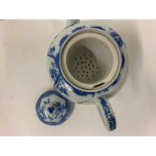 590 - 2x Chinese Teapots