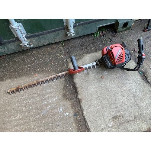 72 - Petrol Hedge Trimmer