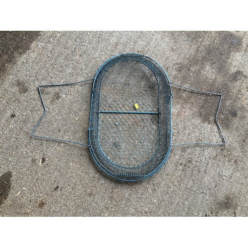 108A - Collapsible Wire Basket