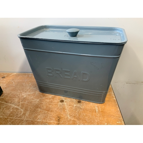 354 - Bread Bin