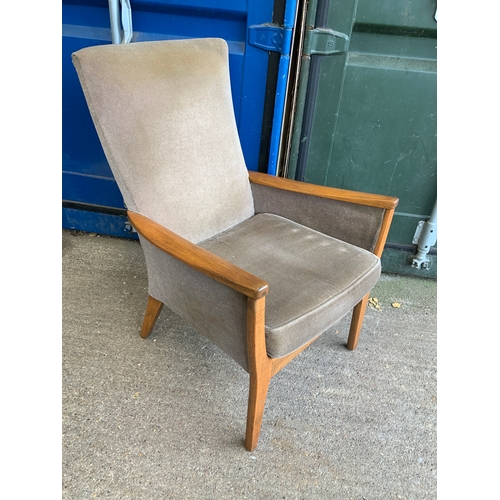 432 - Parker Knoll Chair