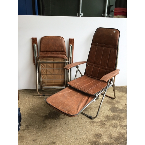 600 - Pair of Garden Reclining Chairs