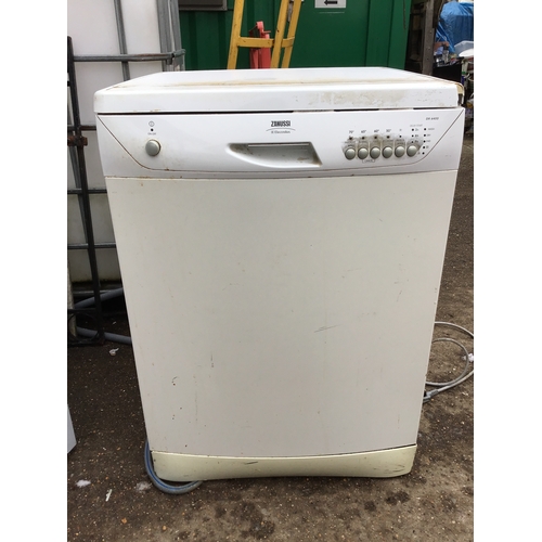 712 - Zanussi Dishwasher