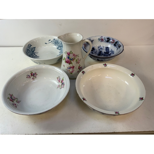 263 - 4x Washstand Bowls and Washstand Jug