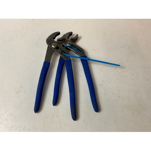 460 - 2x Pairs of Monkey Wrenches