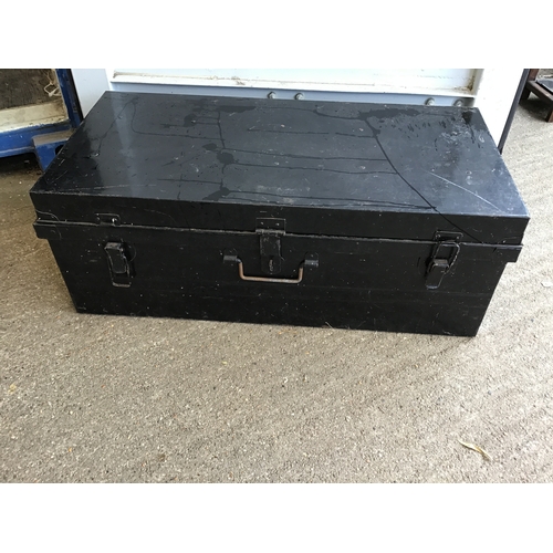 538 - Metal Travelling Trunk