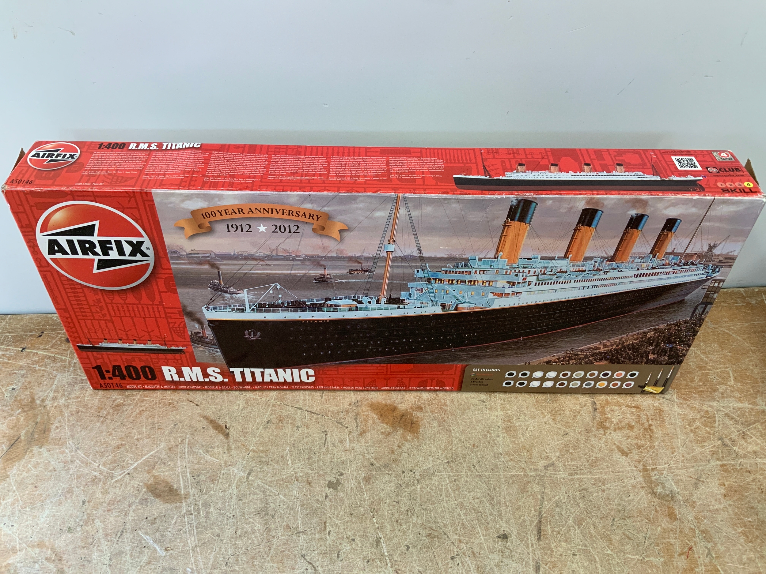 A50146A RMS Titanic Gift Set 1:400