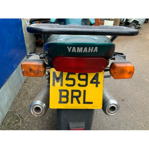 20A - Yamaha Diversion 900 Motorcycle - Log Book and Keys Present - Turns over but does not Start -  Batte... 