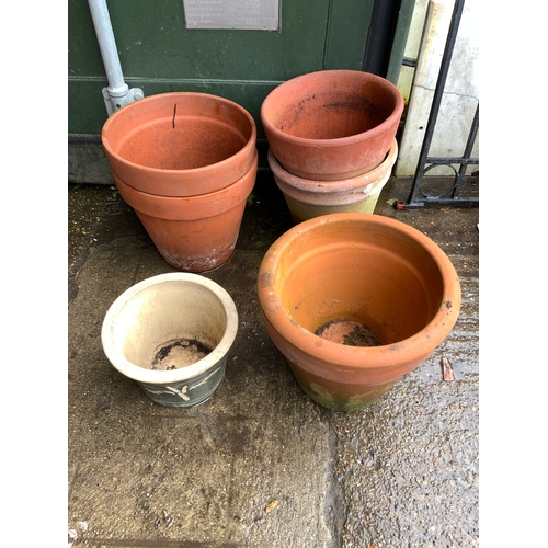 75 - Terracotta Pots and Glazed Planter