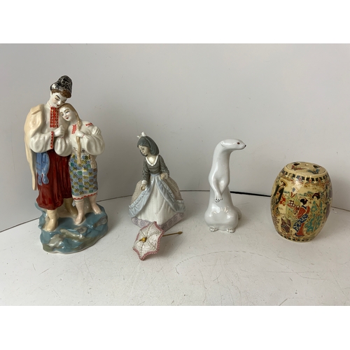 619 - 3x Ornaments - Lladro, Russia etc and Chinese Lidded Pot