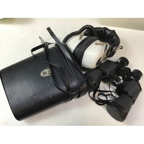 626 - Binoculars and Headphones