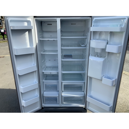 95F - Samsung Fridge Freezer