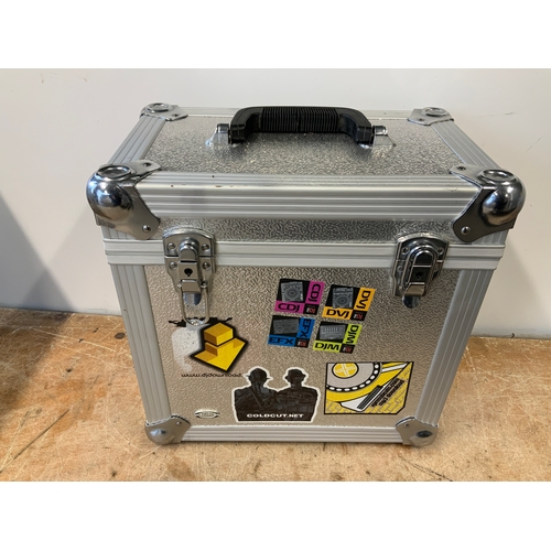 120 - Aluminium Flight Case