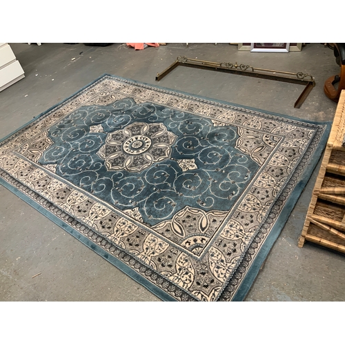 489 - Rug - 200cm x 290cm