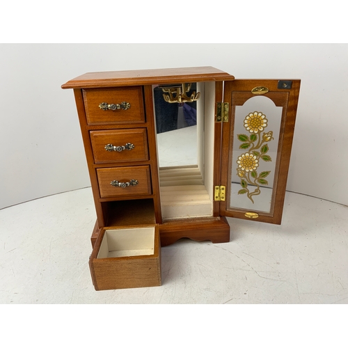 521 - Jewellery Cabinet