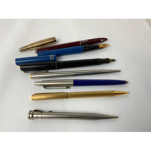 513 - Collection of Pens