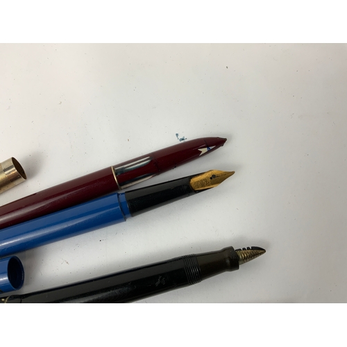 513 - Collection of Pens