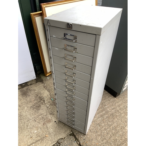 453 - Filing Cabinet