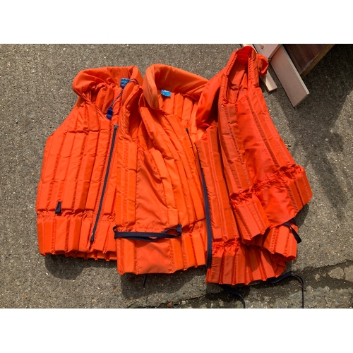 456A - Life Jackets